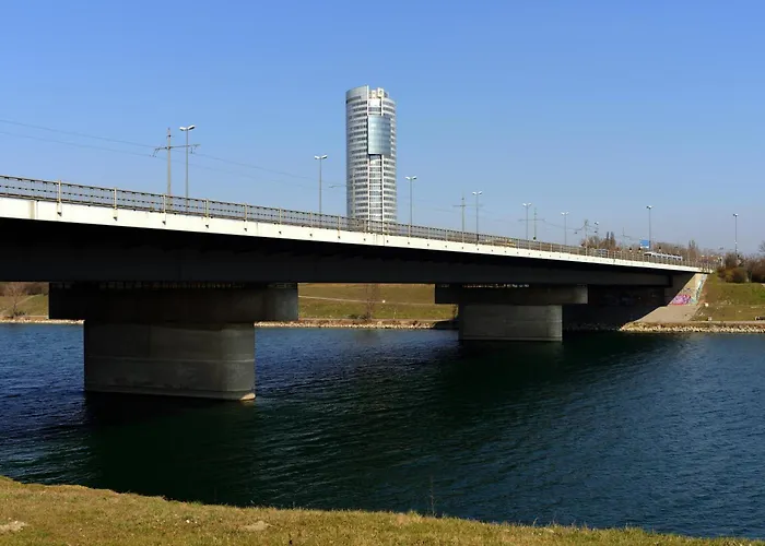 Danube Tower Pousada